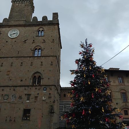 Appartamento Il Mandorlo Nel Centro Di Volterra Dış mekan fotoğraf